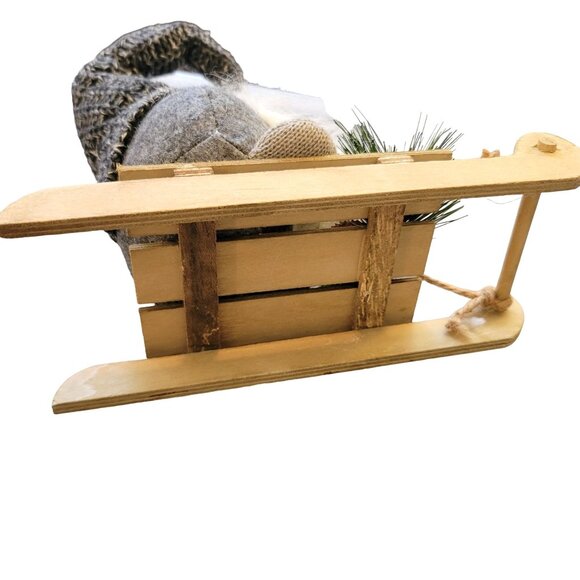 Gnome With Knitted Hat On Wooden Sled with Mistletoe VL1004 - Picture 5 of 6